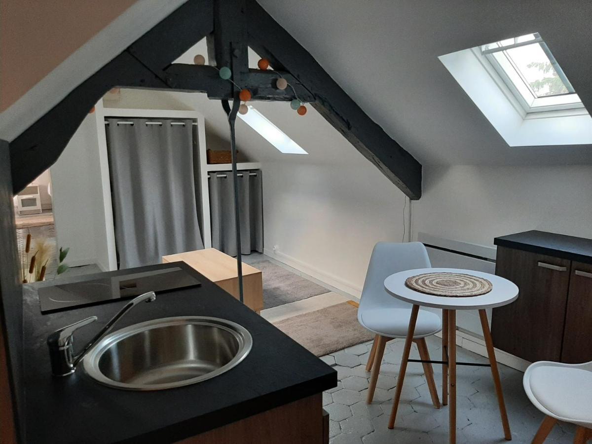 La Maison De L 'Arbre Sec Fontainebleau Eksteriør bilde